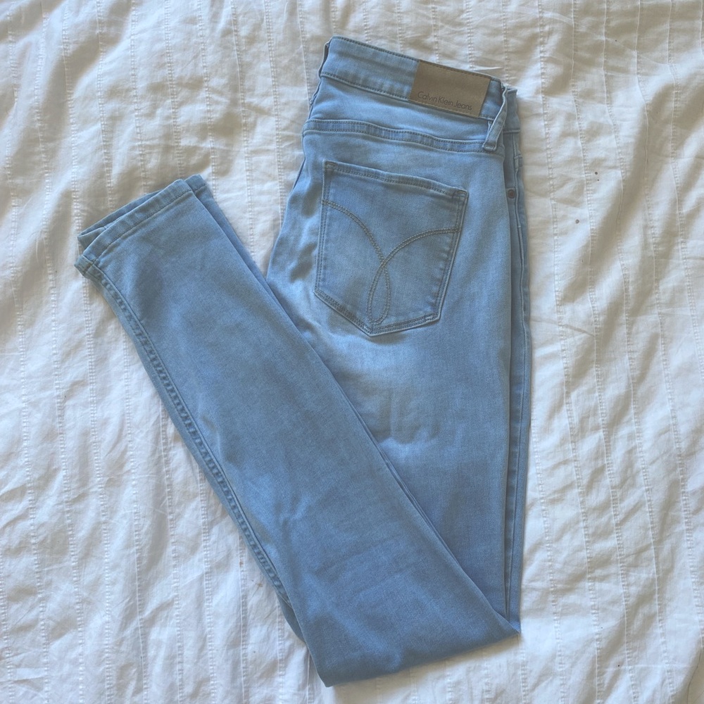 Calvin Klein light jeans size 27